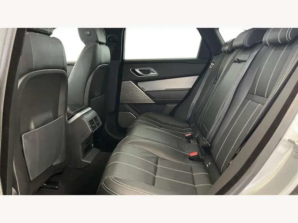 Second-hand Land Rover Range Rover Velar SE Dynamic 204 CP (150 kW) 2021 Argintiu SUV