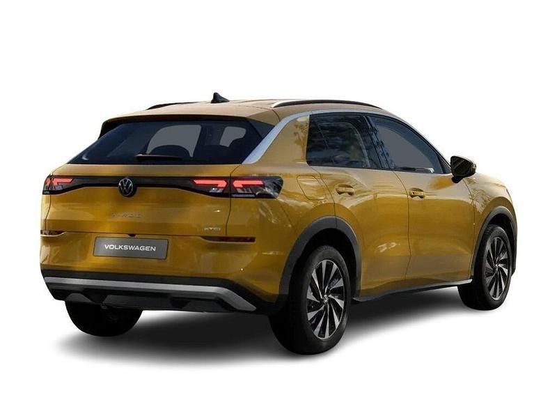 New VW T-Roc Life 150 HP (110 kW) 2026 Yellow SUV