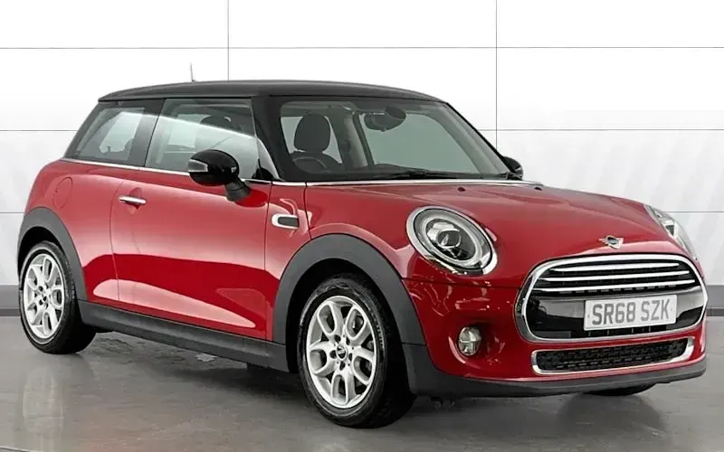 Used Mini Cooper Classic 136 HP (100 kW) 2021 Hatchback