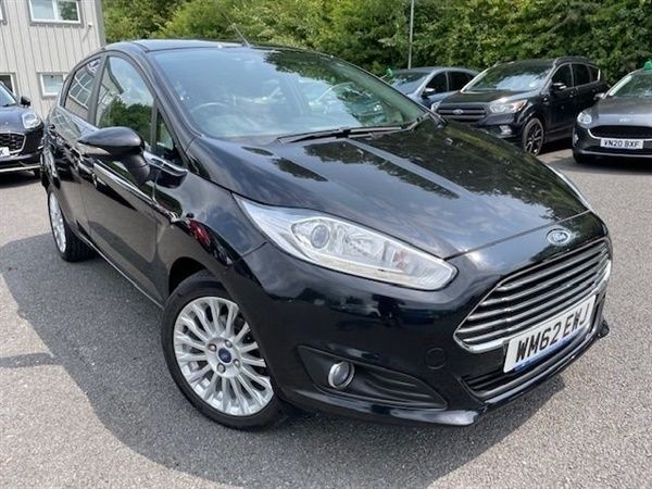 Black Used 2013 Ford Fiesta Titanium Hatchback | £6,999 (Fair price) - Image 1/1