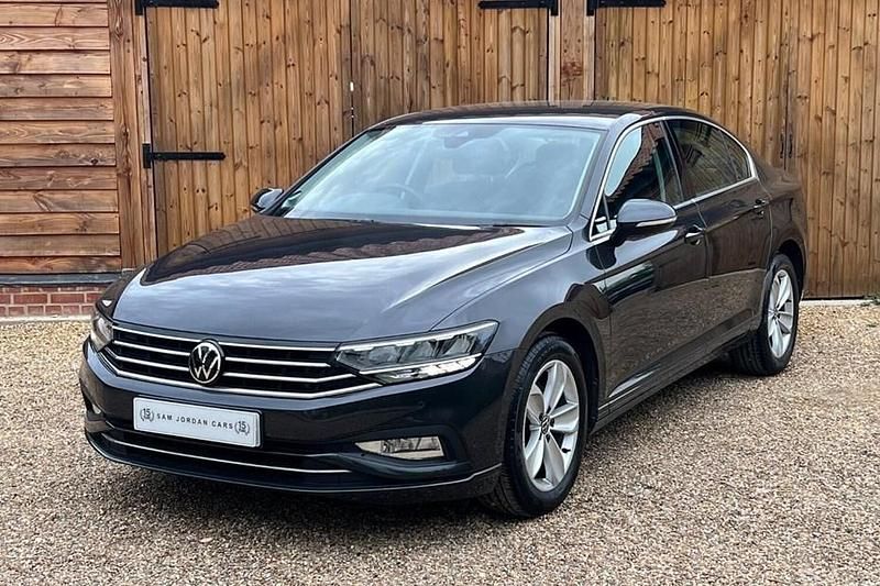 Used 2021 VW Passat SE Estate | £15,000 (Good price) - Image 1/1