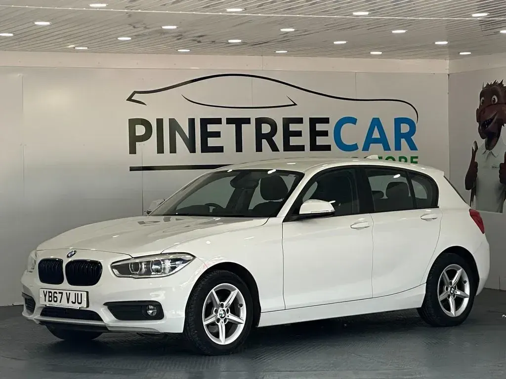 Used BMW 116 Performance 116 HP (85 kW) 2018 White Hatchback