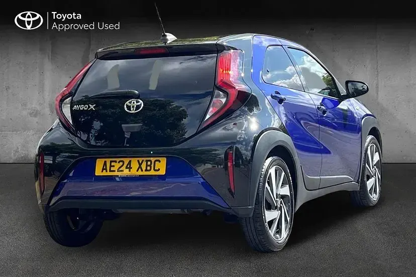 Used Toyota Aygo X 71 HP (52 kW) 2024 Juniper blue with black SUV
