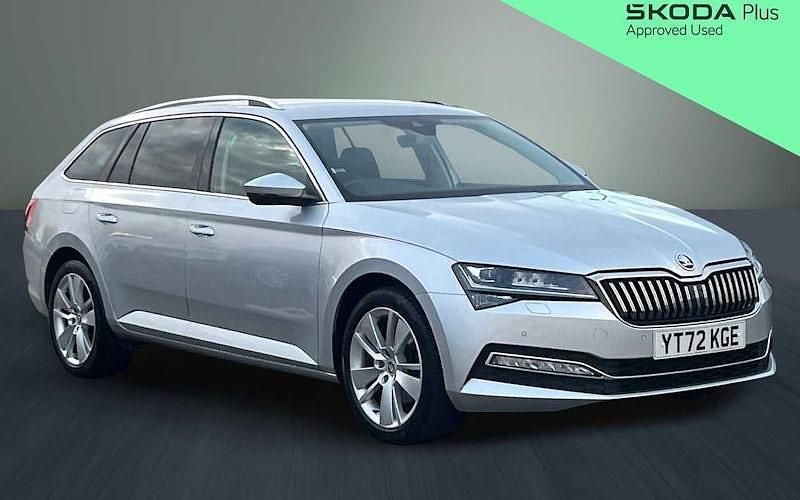 Brilliant silver metallic Used 2022 Skoda Superb SE L Estate | £21,990 (Fair price) - Image 1/4