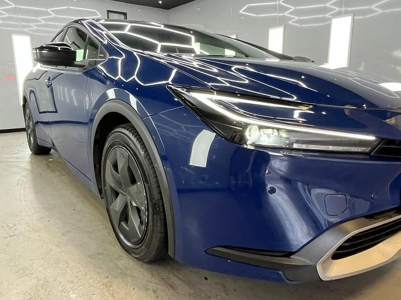 Used Toyota Prius Design 2025 Blue Hatchback