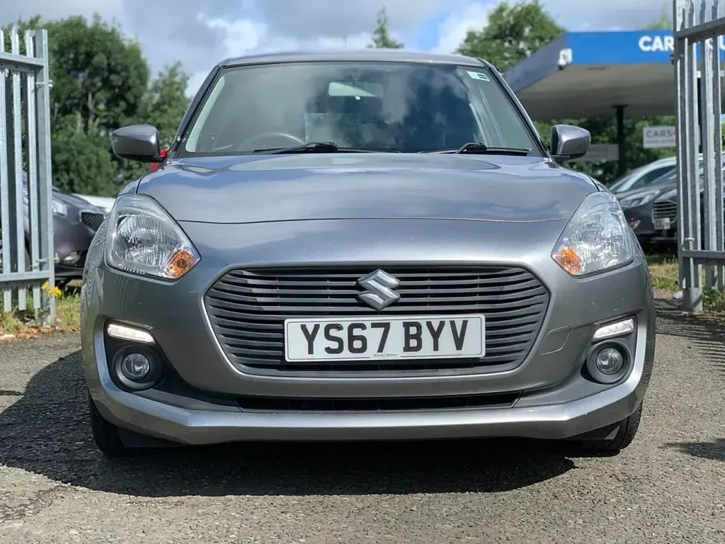 Usado Suzuki Swift SZ-T 111 CV (81 kW) 2017 Plateado Utilitario