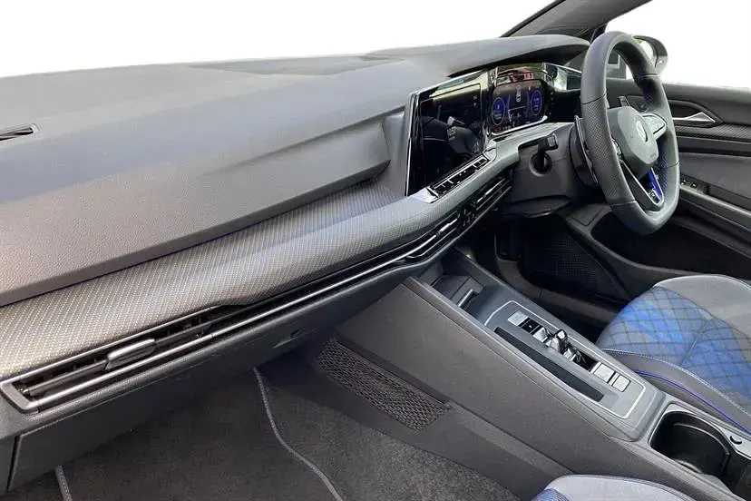 Second-hand VW Golf VIII R 320 CP (235 kW) 2021 Albastru Hatchback