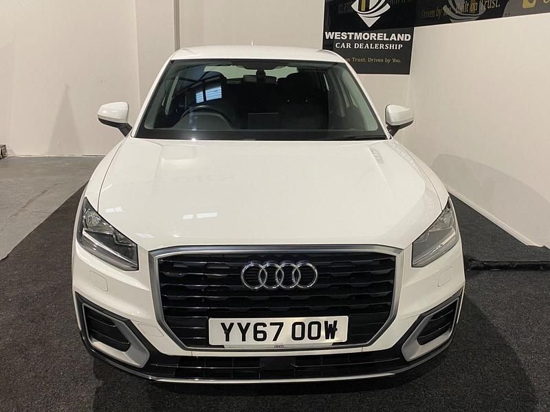 Used Audi Q2 Comfort 115 HP (84 kW) 2017 White SUV