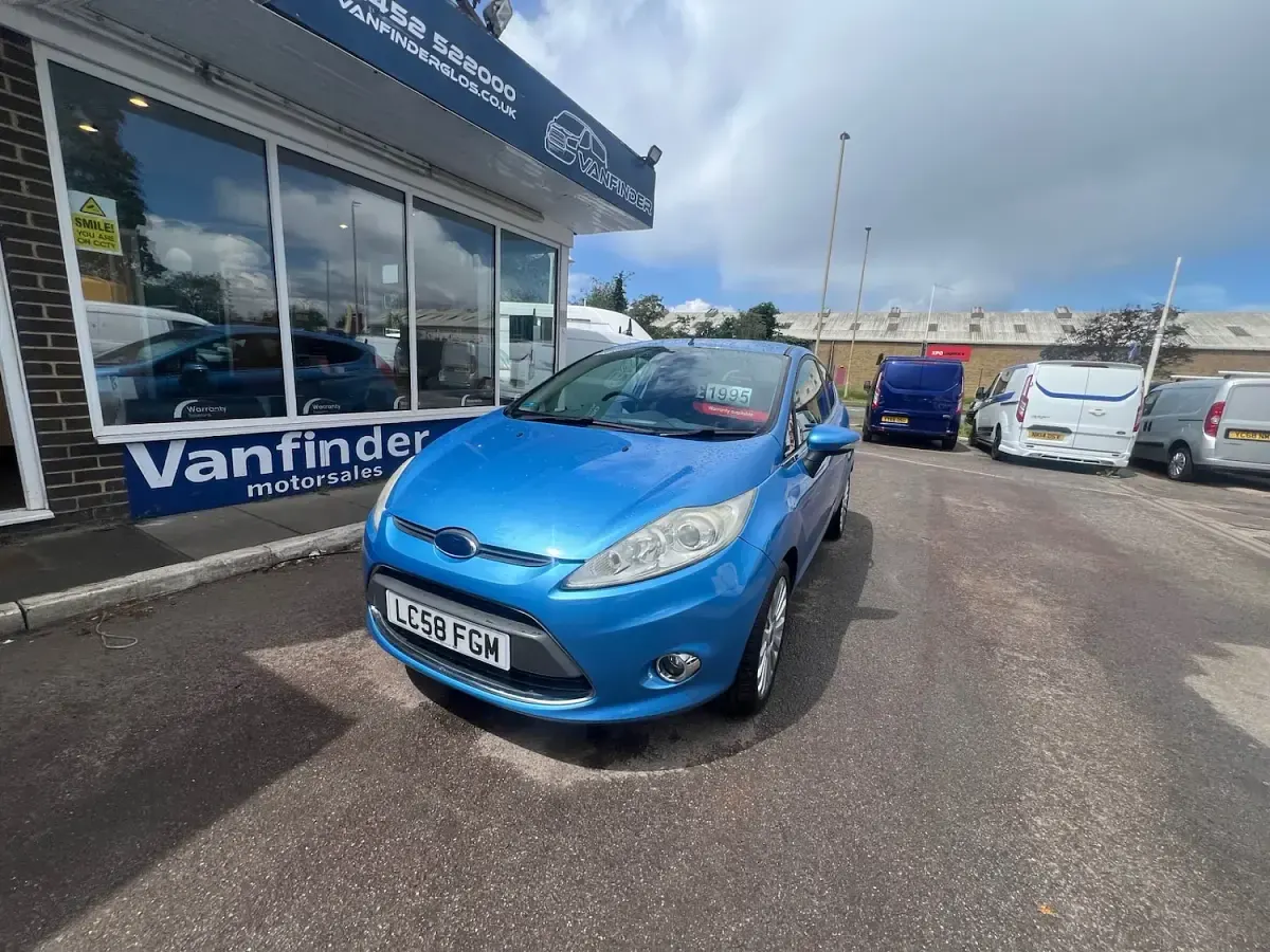 Used Ford Fiesta Titanium 2008 Blue Hatchback