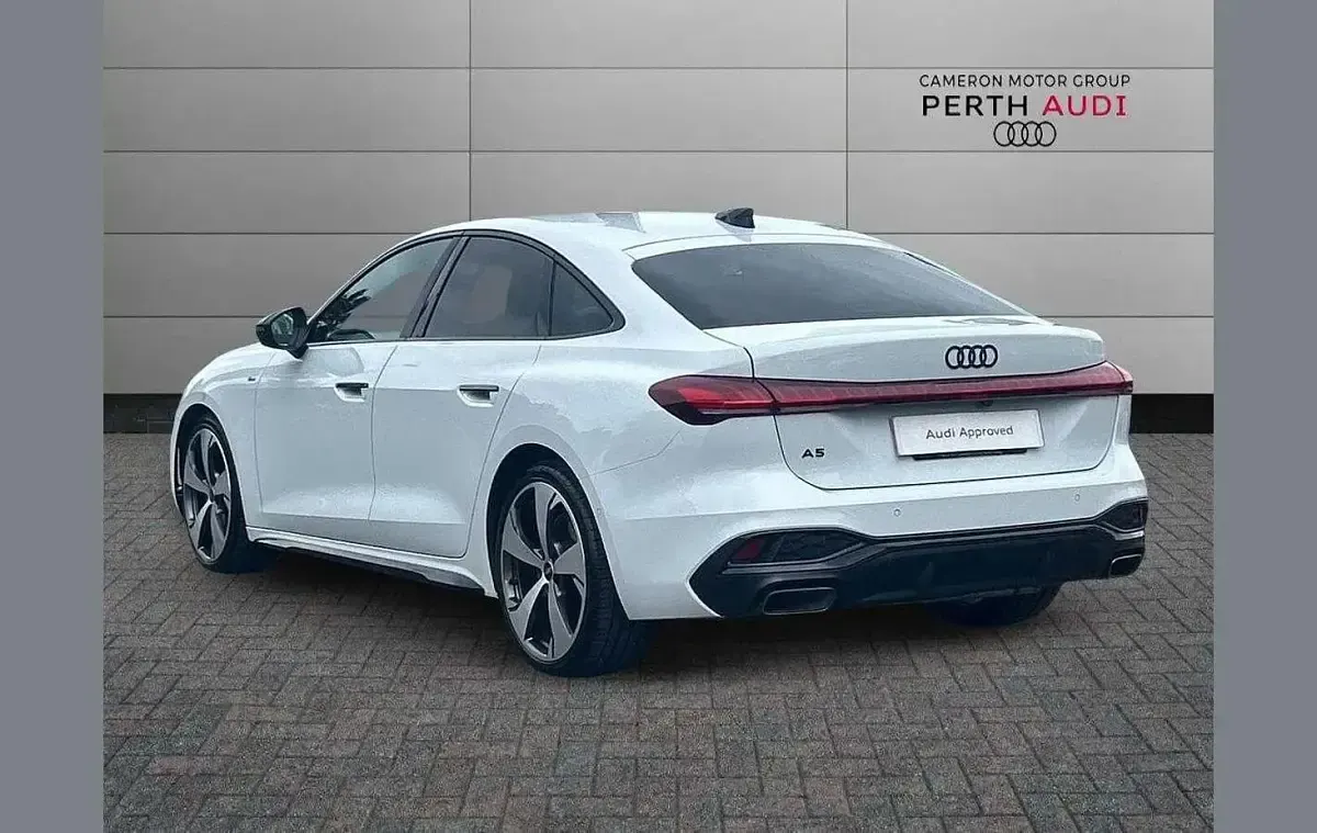 Used Audi A5 Advanced 200 HP (147 kW) 2025 White Sedan