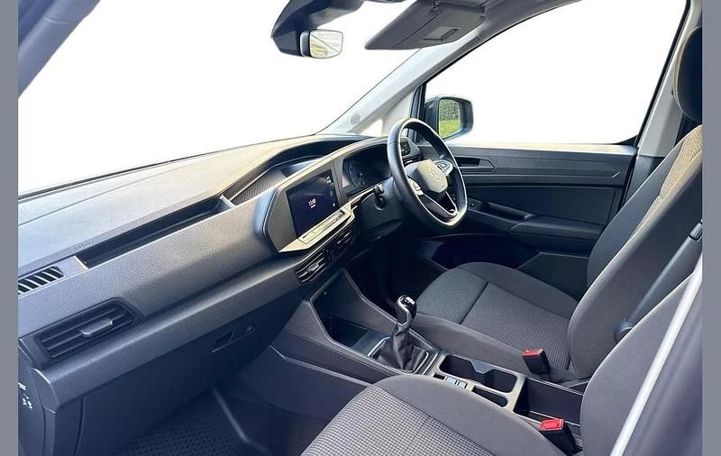 Used VW Caddy Pro 102 HP (75 kW) 2023 Silver MPV