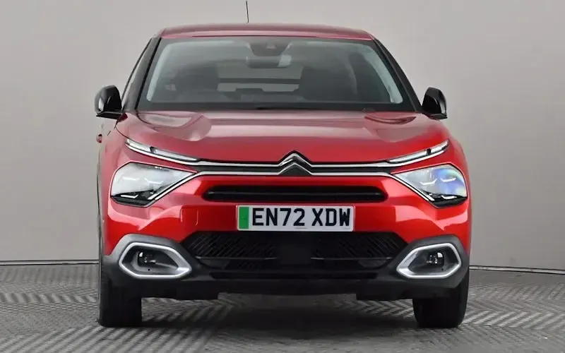 Used Citroën e-C4 Shine 100 kW (136 HP) 2023 Red Hatchback