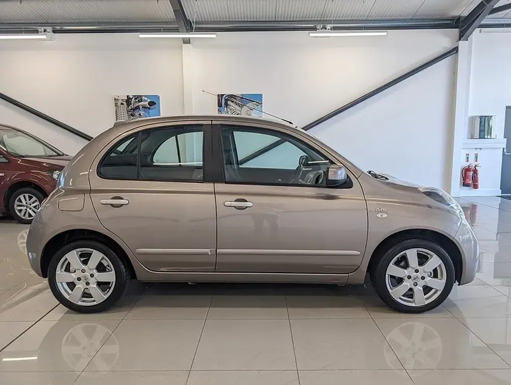 Used Nissan Micra N-TEC 79 HP (58 kW) 2010 Beige Hatchback