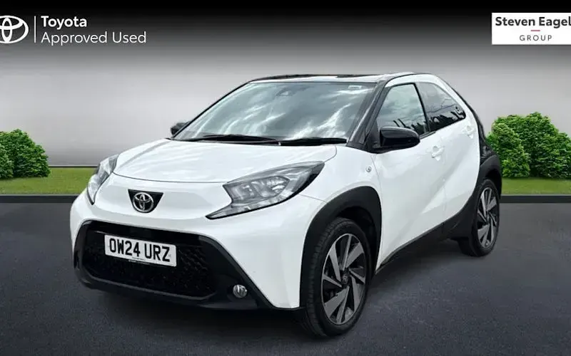 Used Toyota Aygo X 72 HP (52 kW) 2024 White SUV