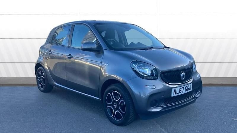 Used 2017 Smart ForFour Premium Hatchback | £8,377 (Fair price) - Image 1/3