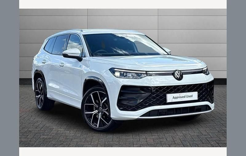 White Used 2025 VW Tayron R-line SUV | £37,999 (Fair price) - Image 1/3