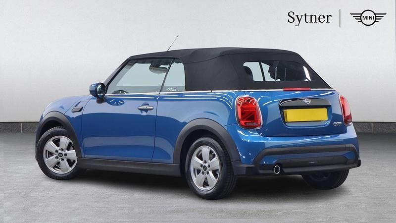 Usado Mini Cooper Classic 134 HP (98 kW) 2023 Azul Citadino