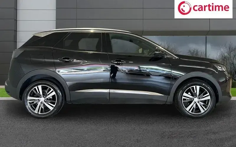 Used Peugeot 3008 Allure+ 131 HP (96 kW) 2023 Black SUV