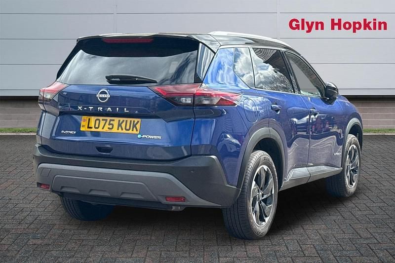 New Nissan X-Trail N-Connecta 213 HP (156 kW) 2025 Blue SUV