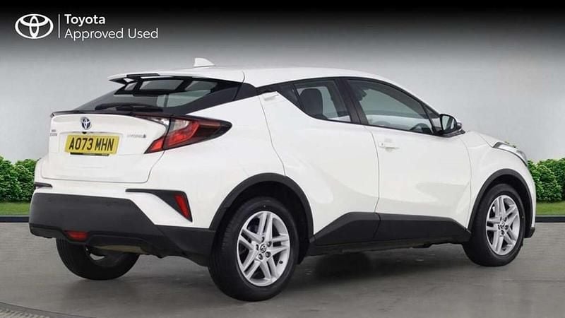 Begagnad Toyota C-HR 122 HK (89 kW) 2023 SUV