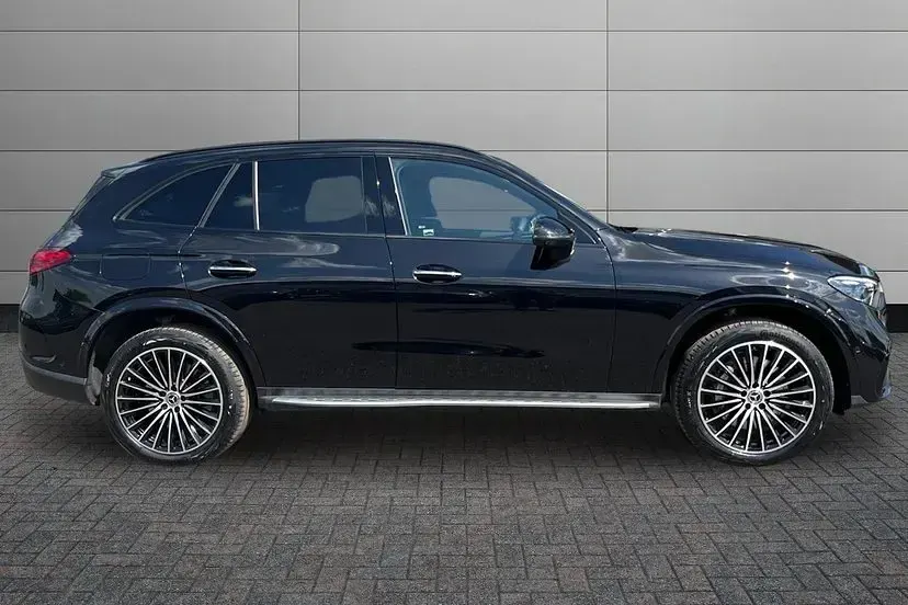 Used Mercedes GLC300 AMG Line Premium Plus 309 HP (227 kW) 2025 Obsidian black SUV
