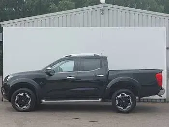 Used Nissan Navara Tekna 190 HP (139 kW) 2021 Black Pickup