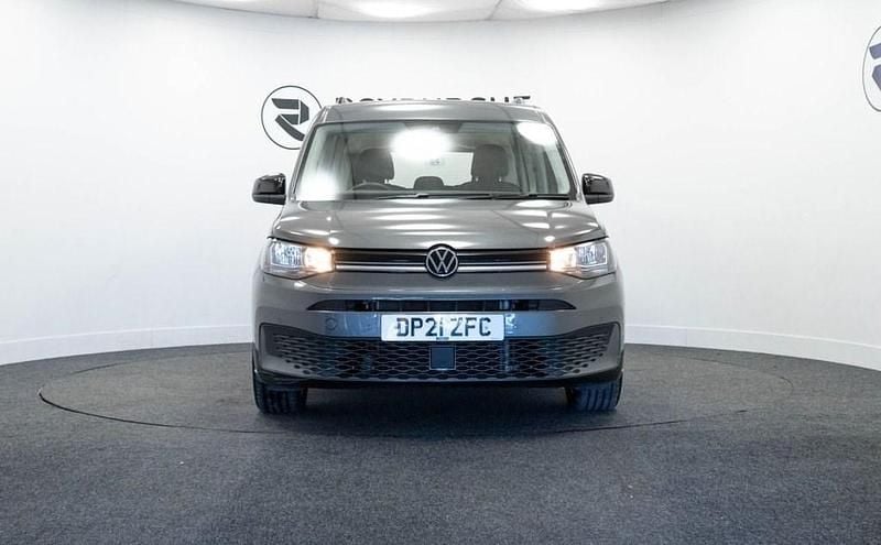 Used VW Caddy Maxi S 122 HP (89 kW) 2021 Grey MPV