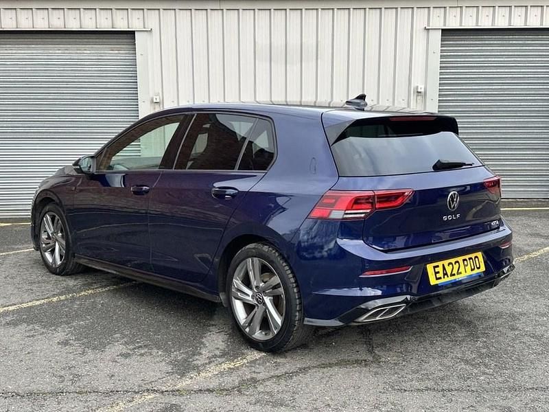 Used VW Golf VIII R-line 150 HP (110 kW) 2022 Blue Hatchback