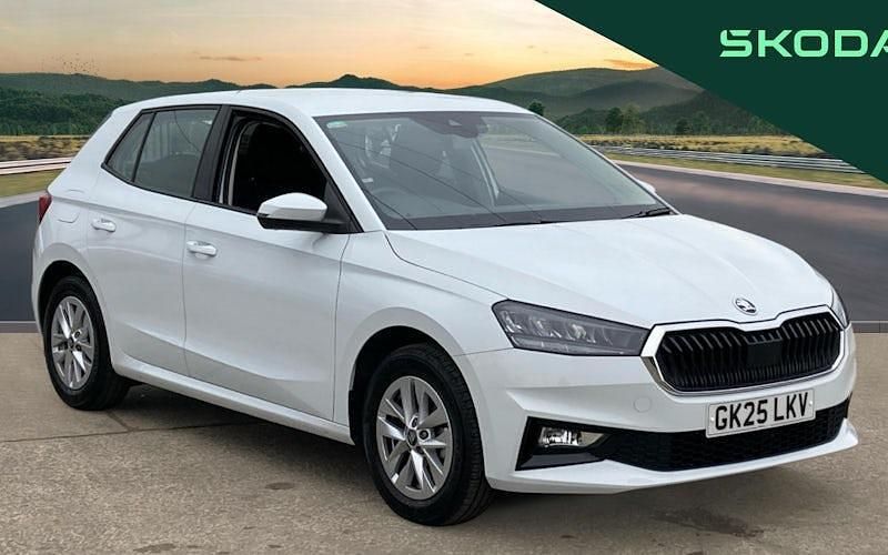 Used Skoda Fabia SE 95 HP (69 kW) 2025 White Hatchback