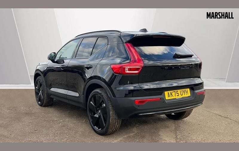 Used Volvo XC40 Plus 194 HP (142 kW) 2025 Black SUV