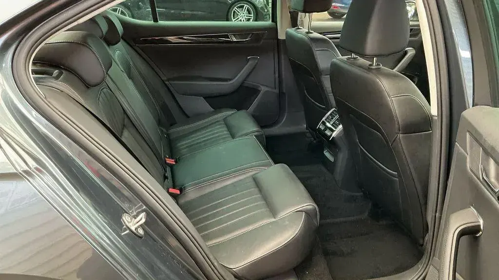 Used Skoda Superb LAURIN & KLEMENT 2020 Grey Hatchback