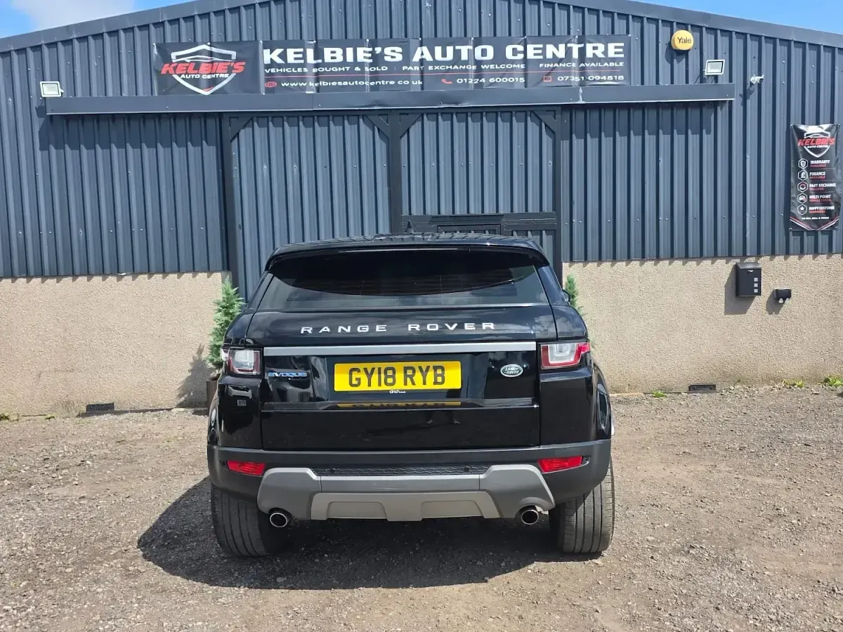 Used Land Rover Range Rover evoque SE 150 HP (110 kW) 2018 Black Estate