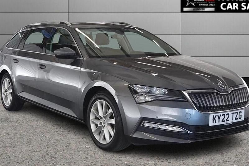 Used Skoda Superb SE Technology 218 HP (160 kW) 2022 Estate