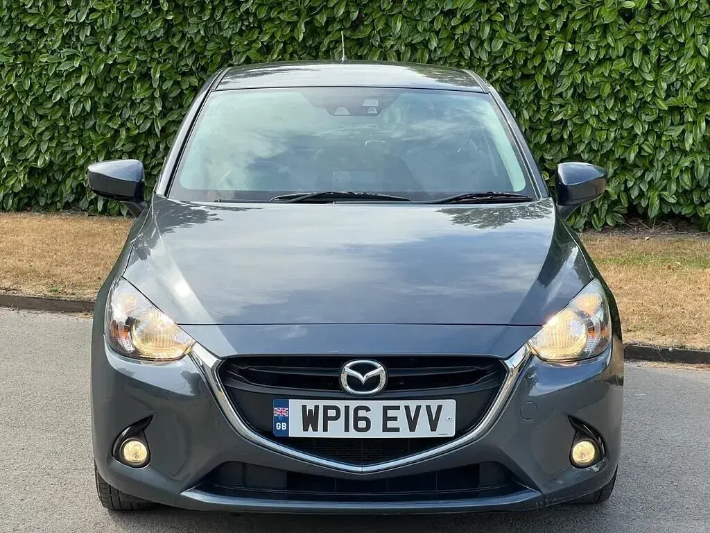 Used Mazda 2 90 HP (66 kW) 2016 Grey Hatchback