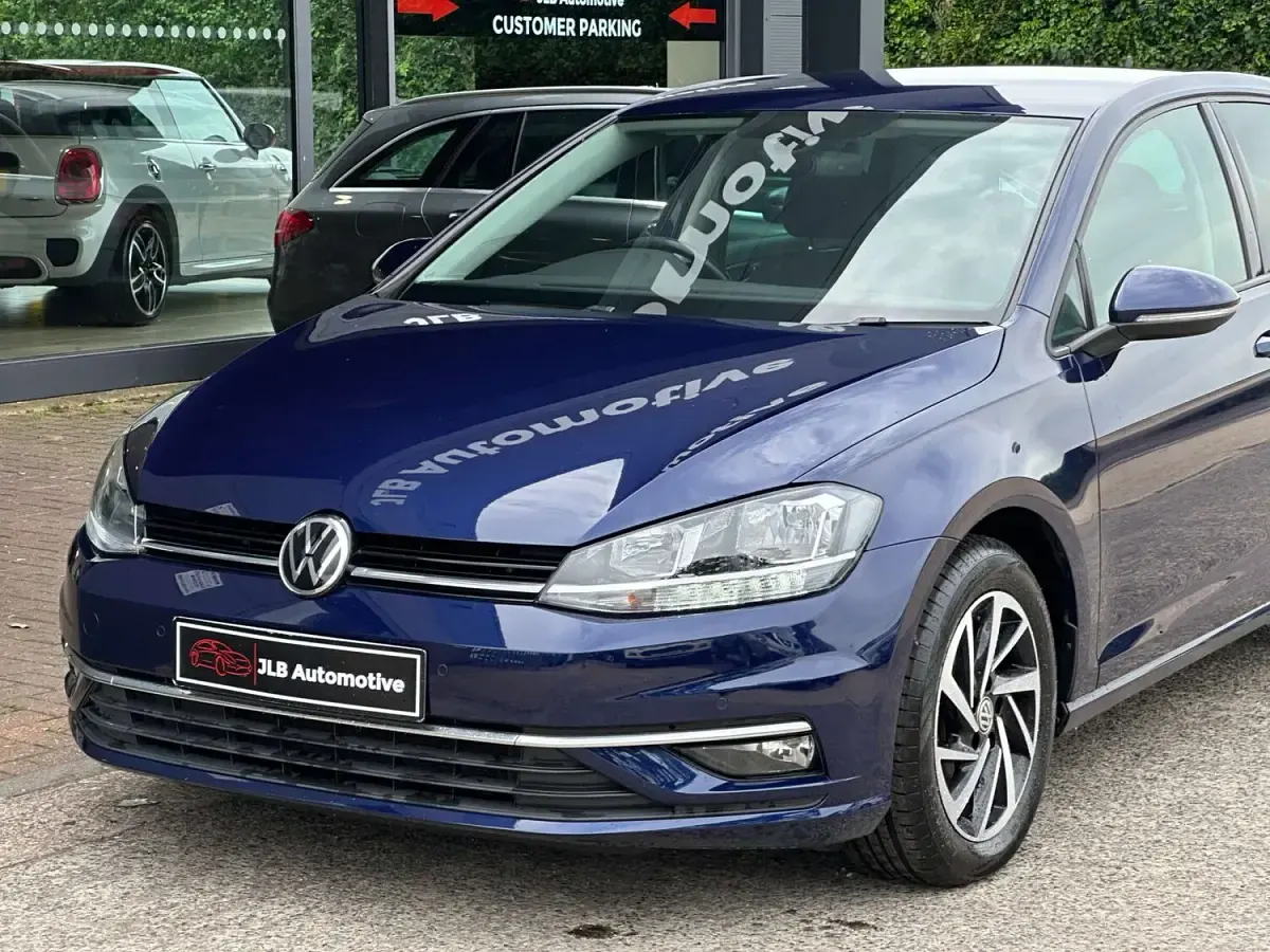 Used VW Golf VII Match 115 HP (84 kW) 2019 Blue Hatchback