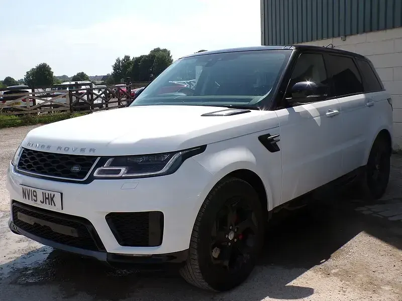 Used Land Rover Range Rover Sport HSE 306 HP (225 kW) 2019 White SUV