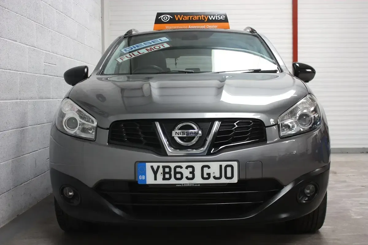 Used Nissan Qashqai 360º 110 HP (80 kW) 2013 Grey SUV