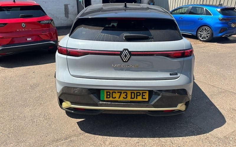 Used Renault Megane E-Tech Iconic 160 kW (218 HP) 2023 Hatchback