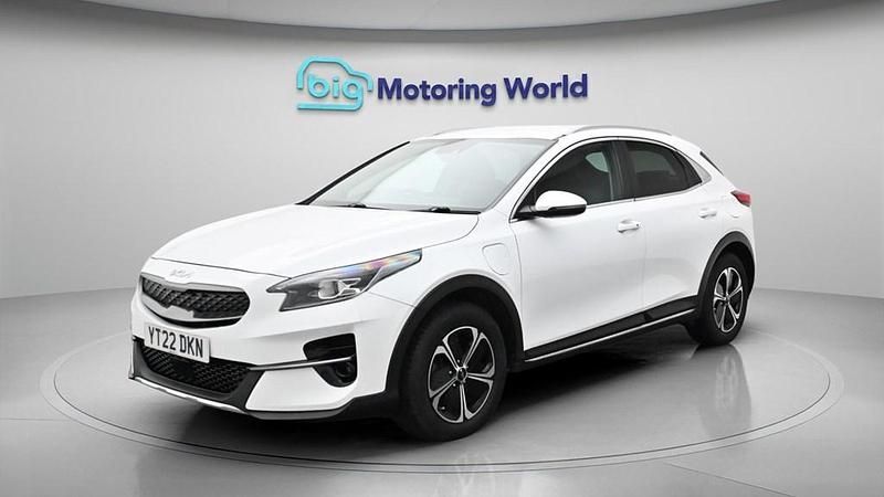 Used Kia XCeed 139 HP (102 kW) 2022 White SUV