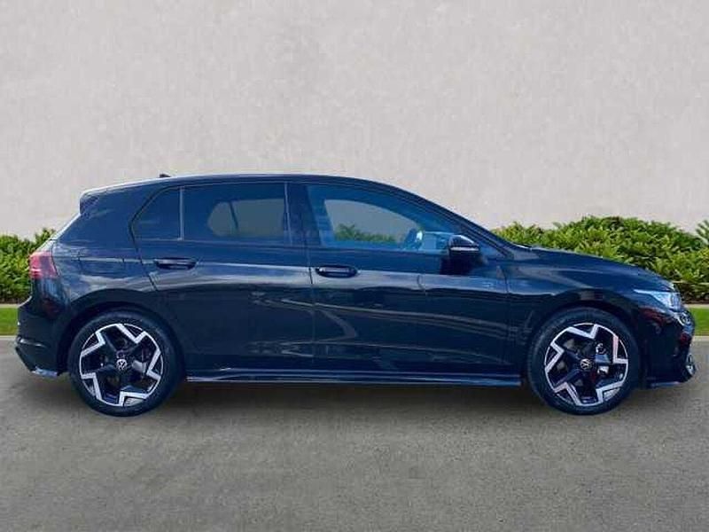 Used VW Golf VIII 150 HP (110 kW) 2025