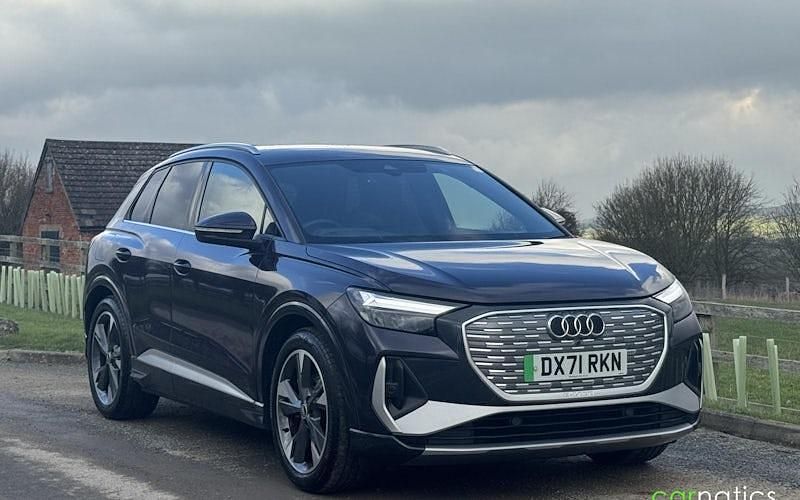 Used Audi Q4 e-tron S-Line 125 kW (170 HP) 2022 SUV