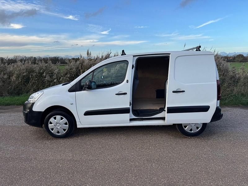White Used 2015 Citroën Berlingo | £3,250 (Good price) - Image 1/4
