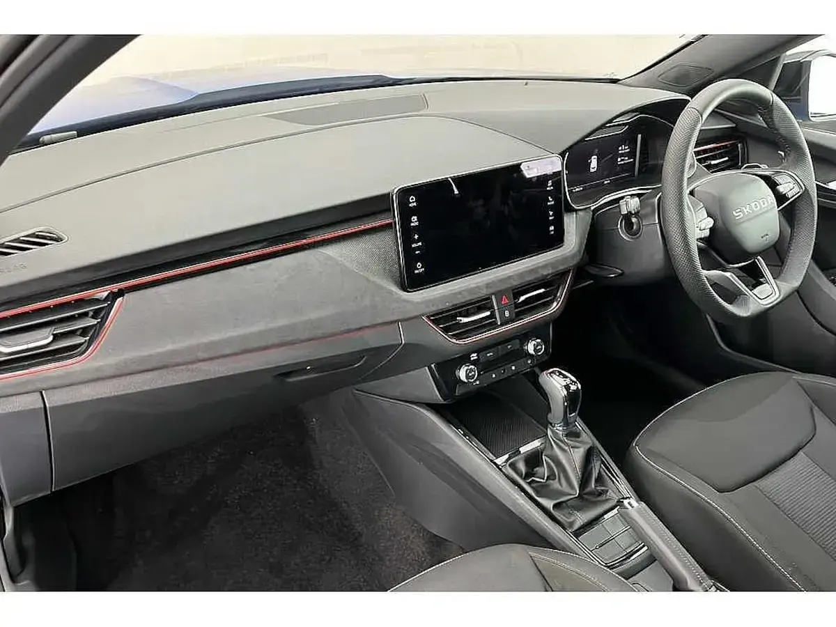 Uusi Skoda Kamiq Design Edition 113 HP (83 kW) 2025 Sininen Katumaasturi