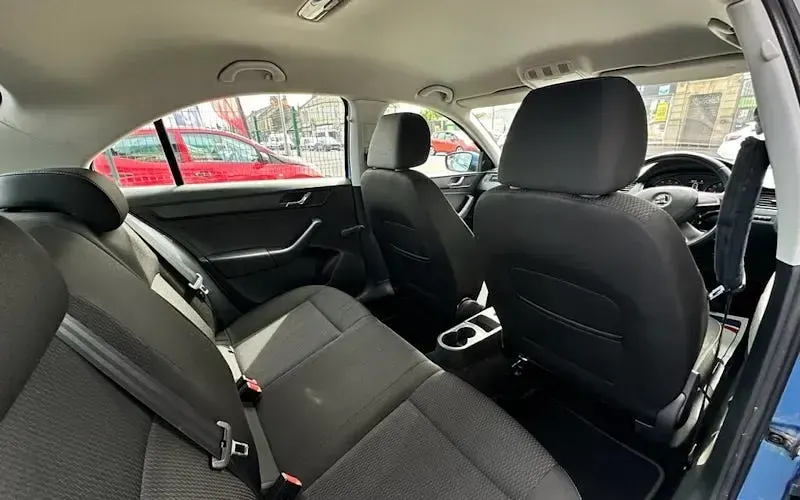 Used Skoda Rapid SE 122 HP (89 kW) 2013 Blue Hatchback