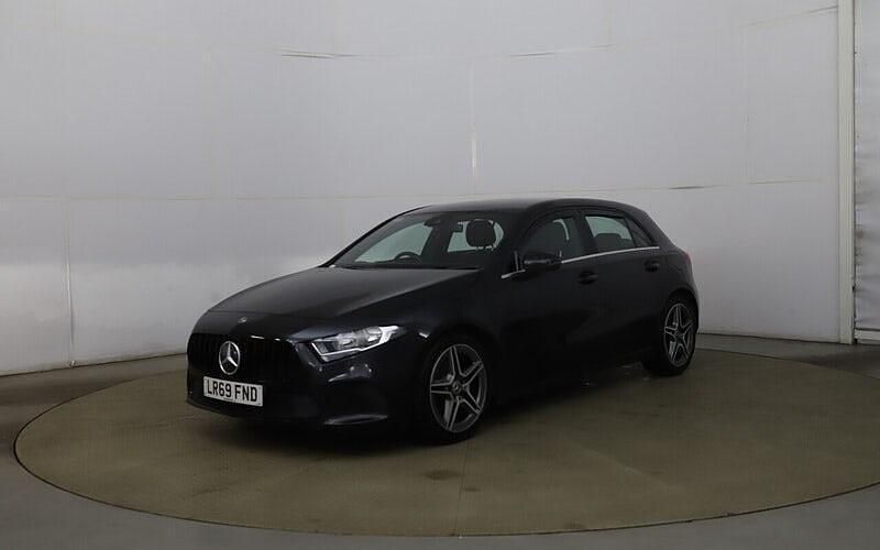 Used 2022 Mercedes A180 SE Hatchback | £15,795 (Super price) - Image 1/2