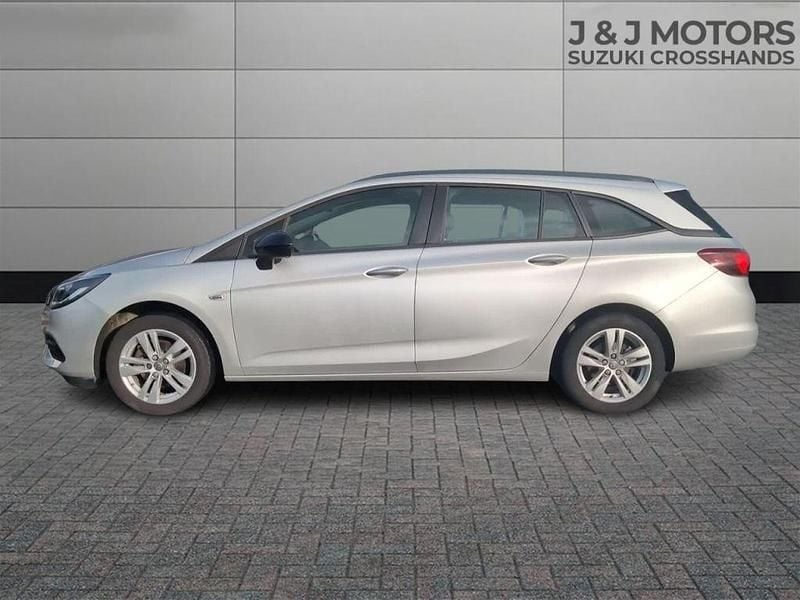 Used Vauxhall Astra Business Edition 130 HP (95 kW) 2021 Silver Estate
