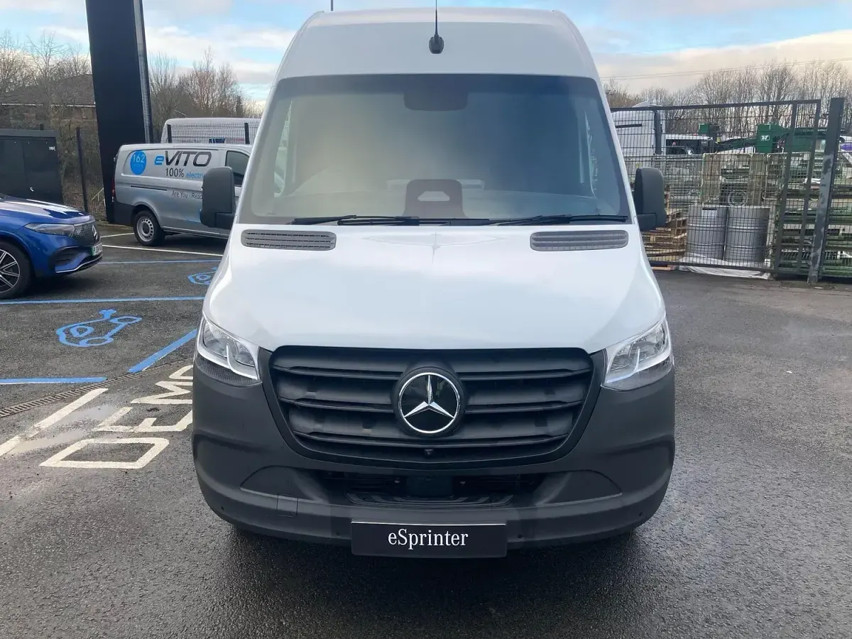 Used Mercedes E-Sprinter 150 kW (204 HP) 2026 White Van