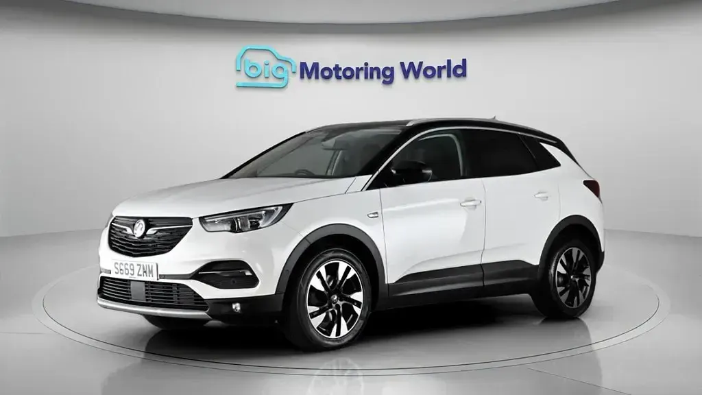 Second-hand Vauxhall Grandland X Design Edition 130 CP (95 kW) 2019 Alb SUV