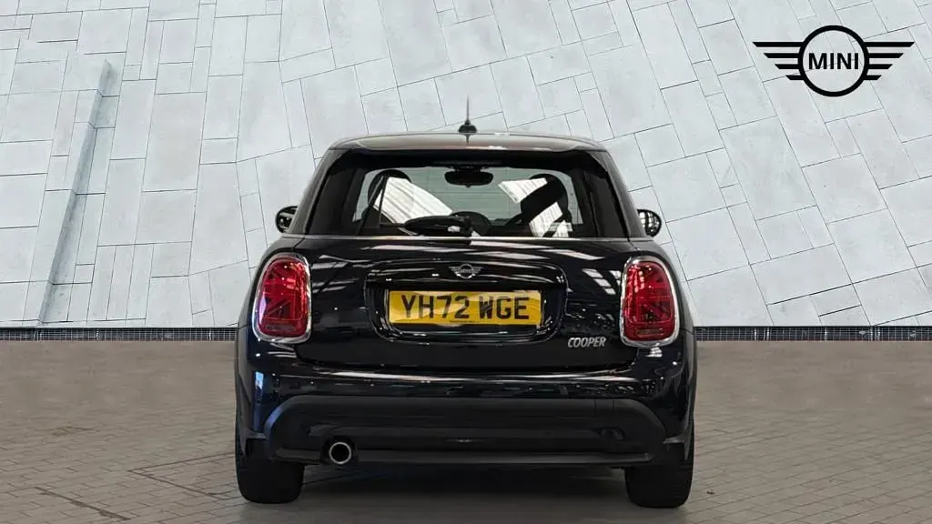 Used Mini Cooper Exclusive 134 HP (98 kW) 2022 Black Hatchback