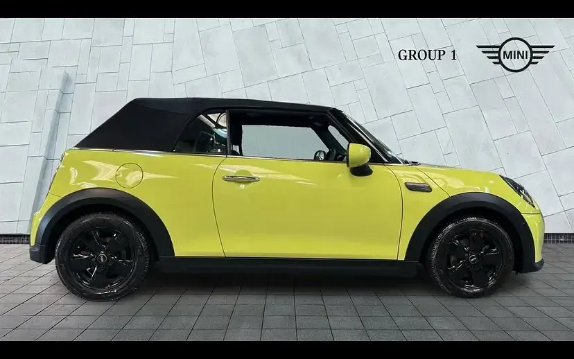 Used Mini Cooper Cabriolet Classic 134 HP (98 kW) 2023 Yellow Cabriolet